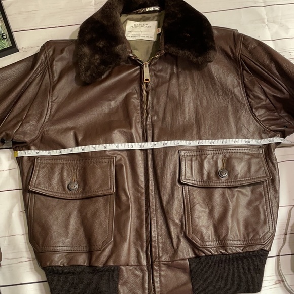 SCHOTT BRO'S inc. NYC G.I. 675 M Flight Jacket - Picture 4 of 17
